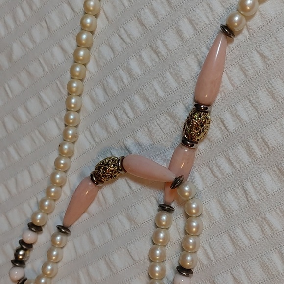Vintage 1928 Signed Faux Pearl with Pink Teardrop Beads - Picture 9 of 15